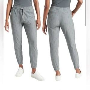Athleta Farallon Printed‎ Jogger Spliced Magic Metropolis Grey Women’s 4 Stretch